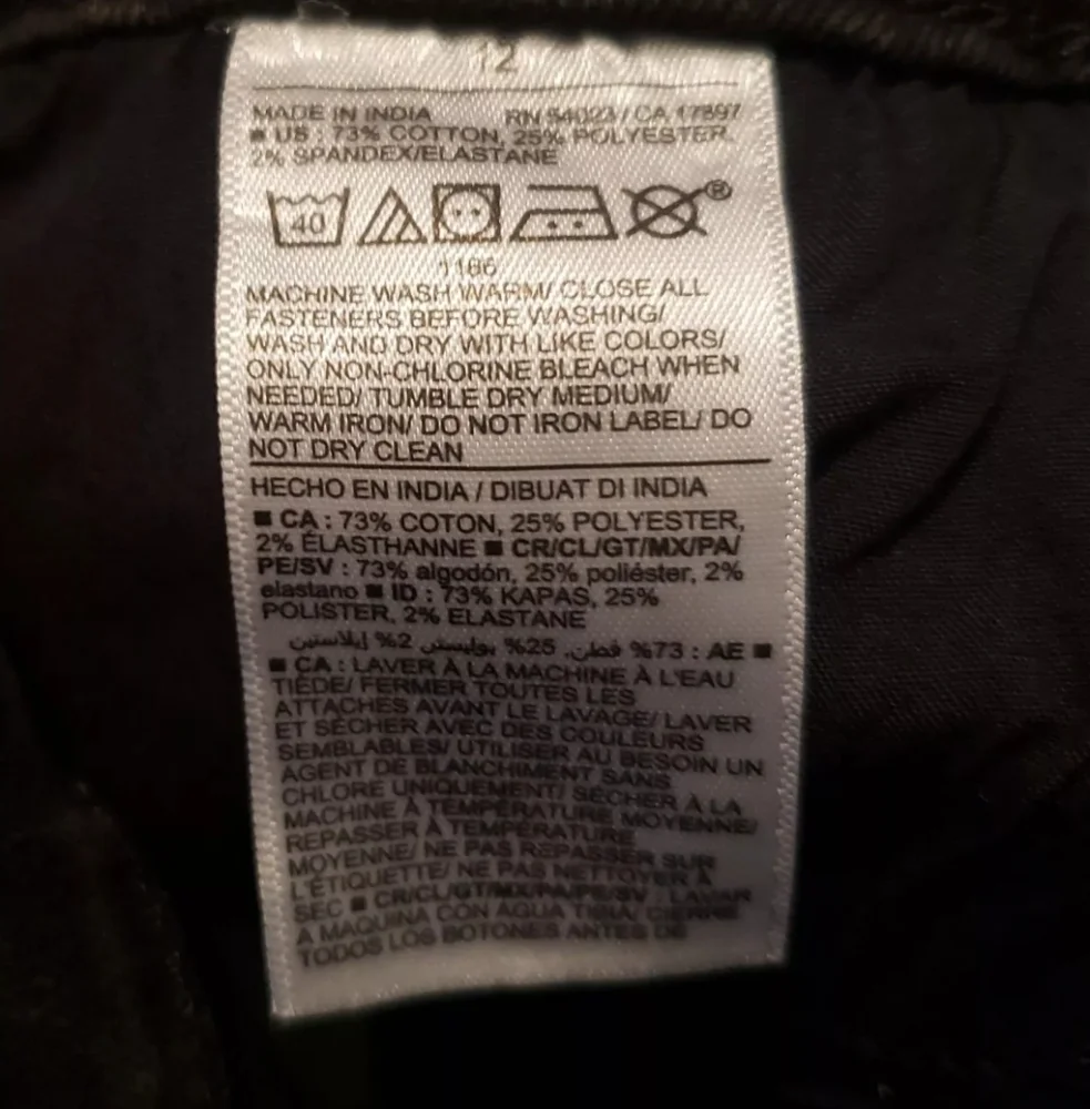 NWOT Old Navy 360 Degree Stretch Black Denim Straight Leg Boys Jean Size 12 Slim